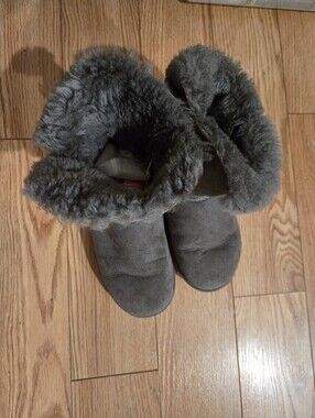 Uggs Australian Women's Gray Suede Faux Fur Lined Winter Boots